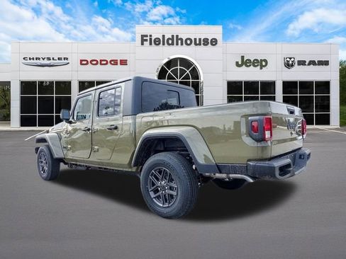 New 2026 Jeep Gladiator Sport image 25