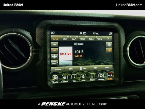 Used 2020 Jeep Wrangler Unlimited Sahara AWD/4WD image 8