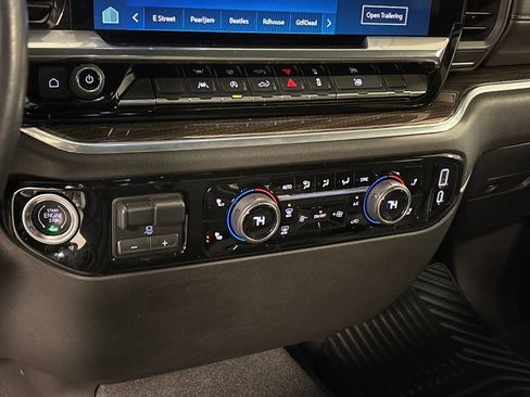 Certified 2022 Chevrolet Silverado 1500 LT w/ All Star Edition Plus image 40