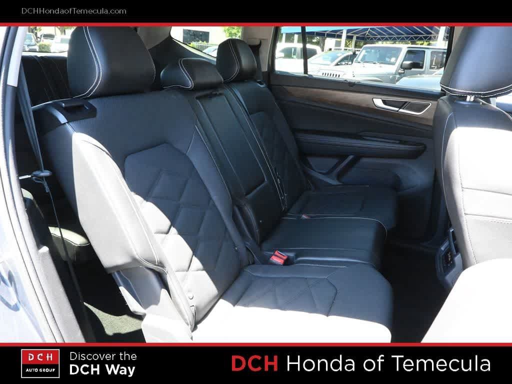 Used 2024 Volkswagen Atlas SE FWD image 21