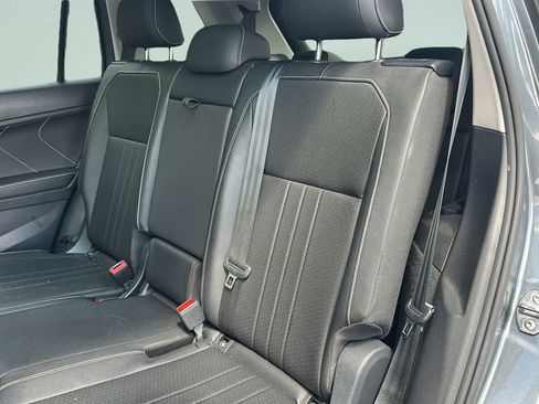 Certified 2023 Volkswagen Tiguan SE w/ Panoramic Sunroof Package FWD image 31