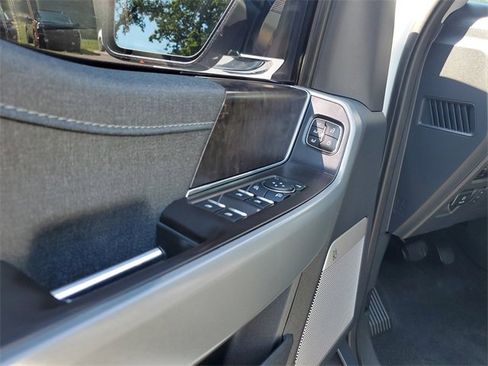 Used 2023 Ford F150 Lariat image 7