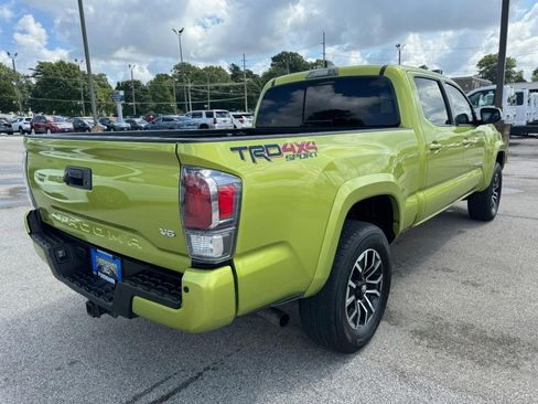 Used 2023 Toyota Tacoma TRD Sport image 3