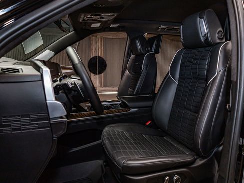 Used 2025 Cadillac Escalade Sport Platinum image 20