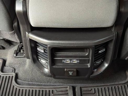 Used 2022 RAM 1500 Big Horn AWD/4WD image 14