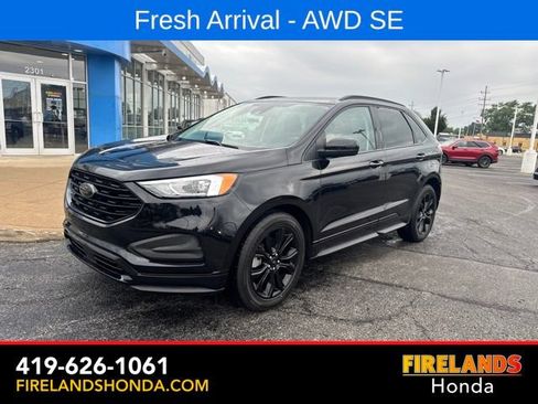 Used 2022 Ford Edge SE w/ Black Appearance Package AWD/4WD image 2