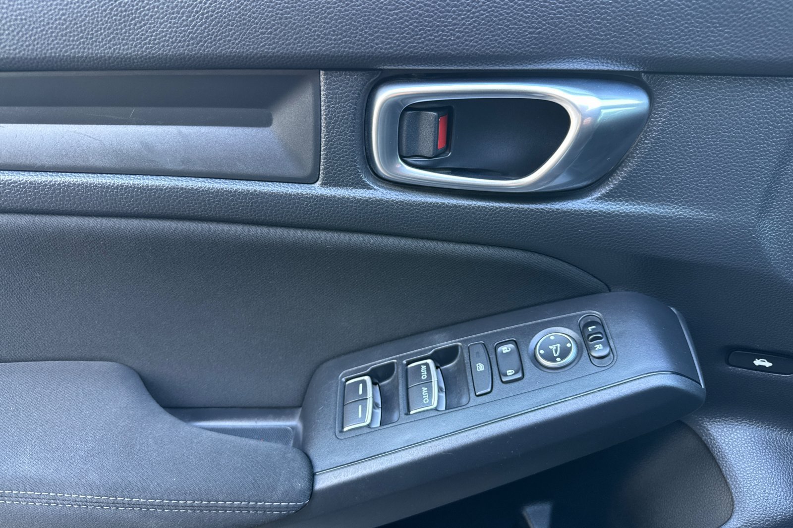 Used 2022 Honda Civic Sport image 11