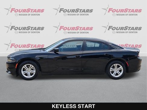 Used 2022 Dodge Charger SXT RWD image 8