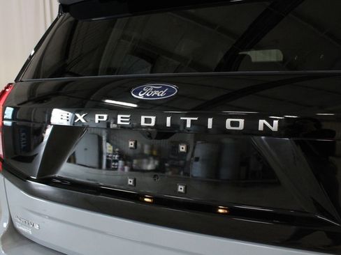 New 2026 Ford Expedition Active AWD/4WD image 32