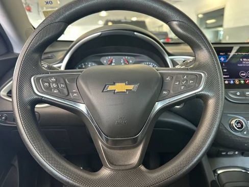 Used 2024 Chevrolet Malibu LT FWD image 25