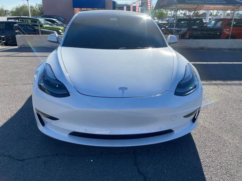 Used 2022 Tesla Model 3 Performance image 2
