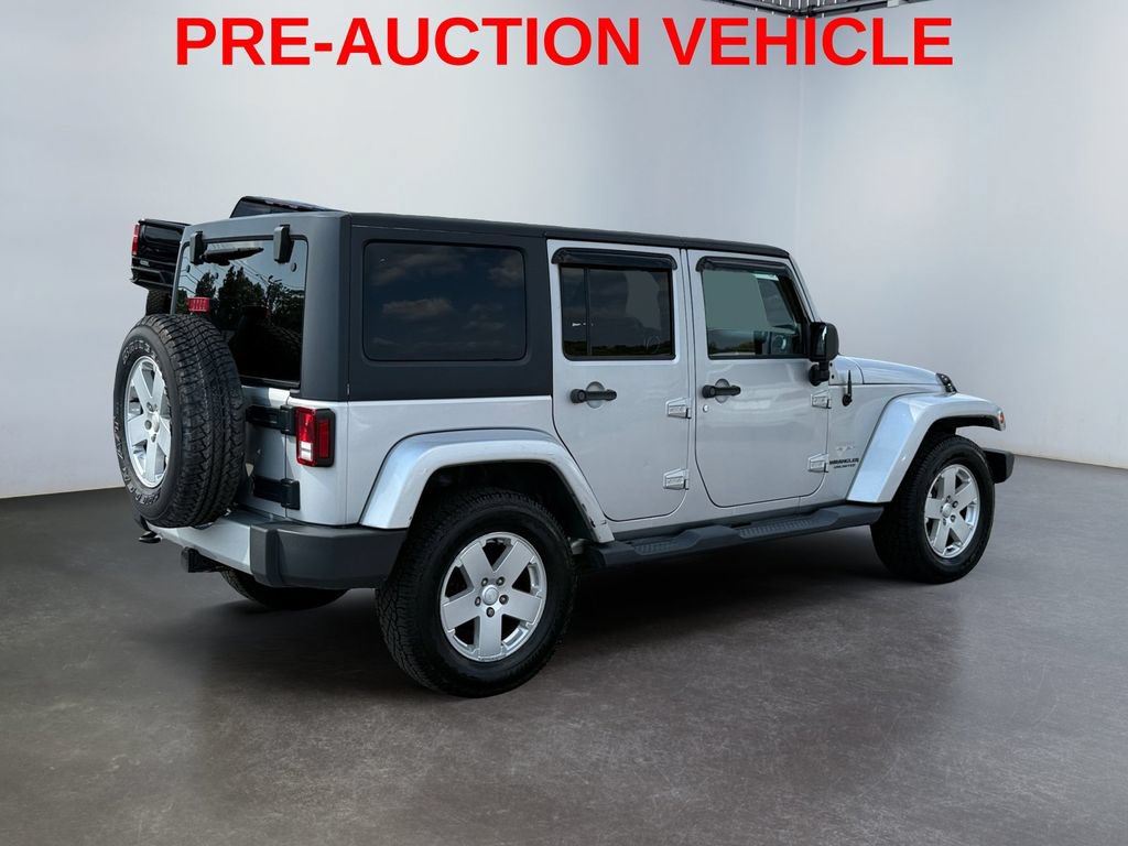 Used 2011 Jeep Wrangler Unlimited Sahara w/ Connectivity Group AWD/4WD image 3