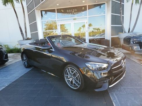Used 2022 Mercedes-Benz E 450 Cabriolet image 2