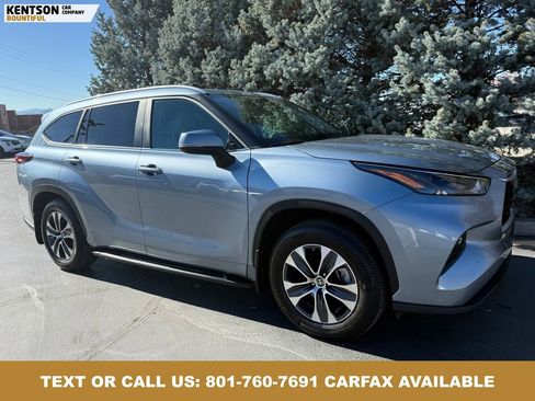Used 2024 Toyota Highlander XLE AWD/4WD image 12