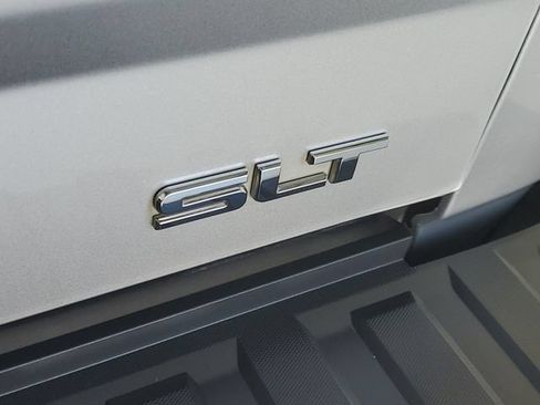 Used 2018 GMC Sierra 1500 SLT AWD/4WD image 11