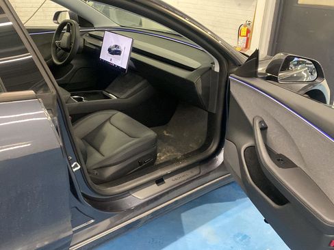 Used 2025 Tesla Model 3 Long Range image 12