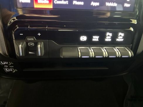 Used 2025 RAM 2500 Big Horn AWD/4WD image 49