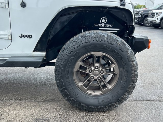 Used 2013 Jeep Wrangler Unlimited Sahara w/ Connectivity Group AWD/4WD image 12