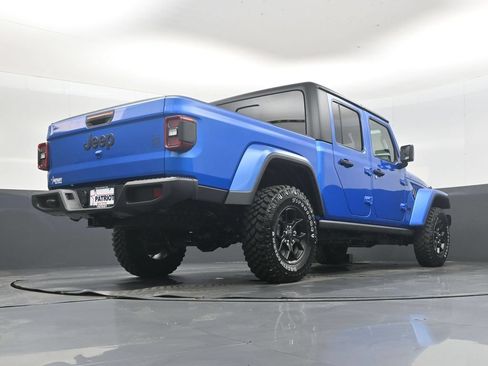 New 2026 Jeep Gladiator Sport AWD/4WD image 35