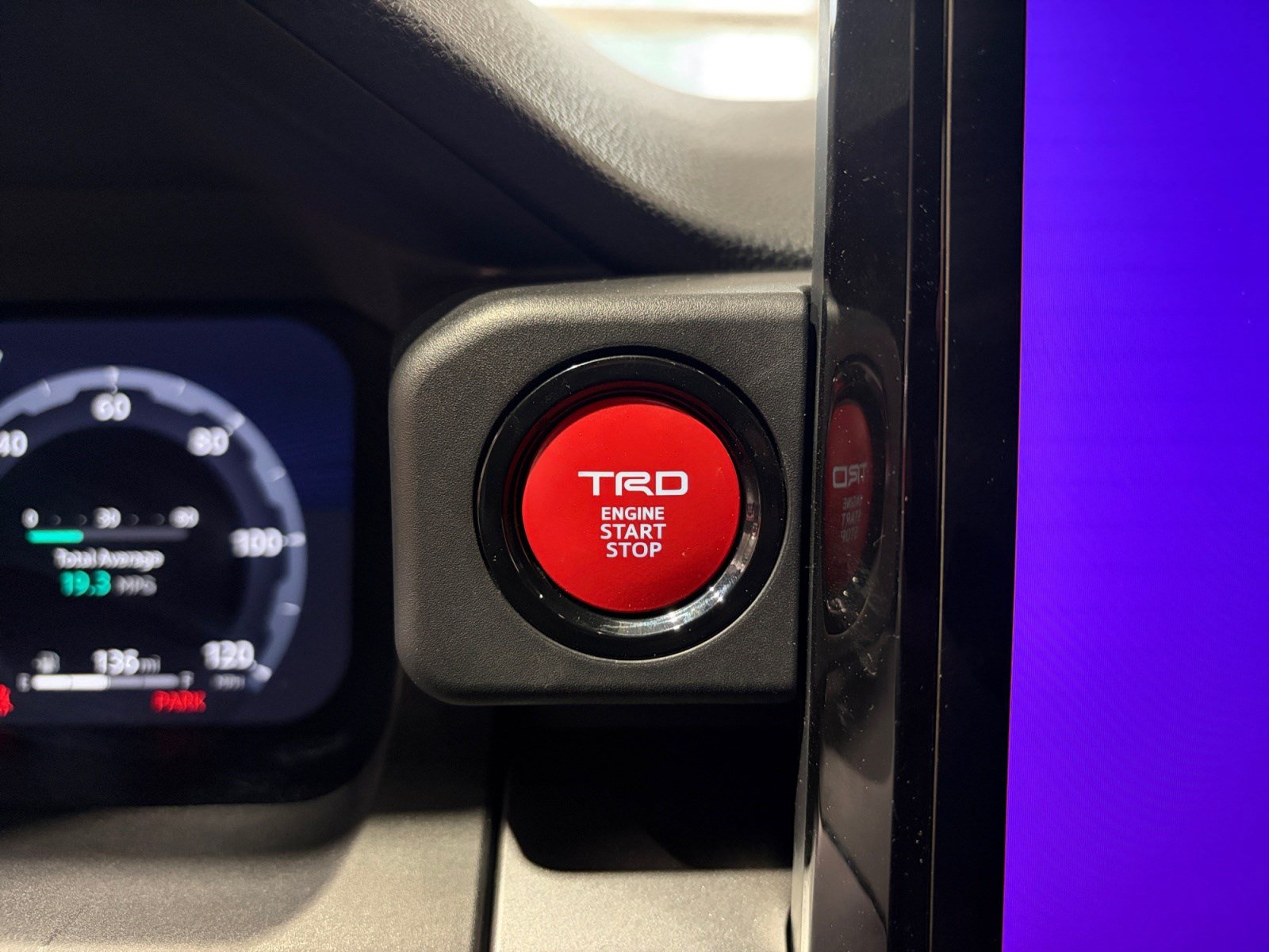 Certified 2025 Toyota Tacoma TRD Sport w/ TRD Sport Premium Package AWD/4WD image 20