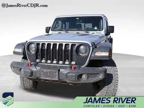 Used 2023 Jeep Gladiator Rubicon w/ Cold Weather Group image 3