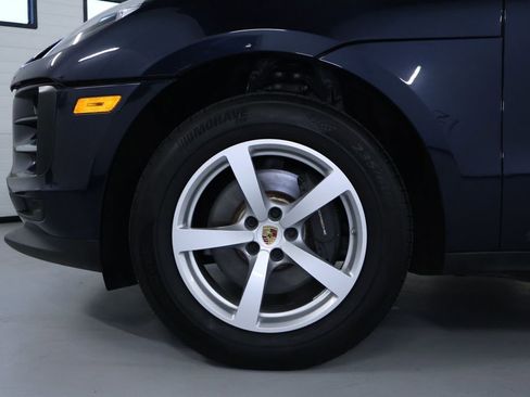 Used 2019 Porsche Macan image 40