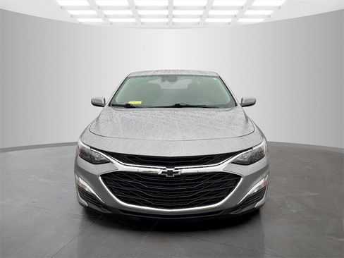 Used 2024 Chevrolet Malibu RS image 2