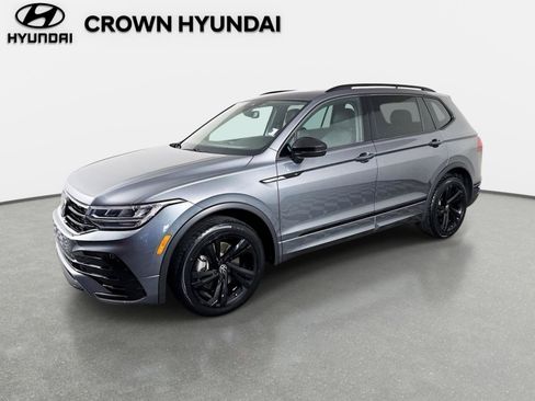 Used 2023 Volkswagen Tiguan SE R-Line FWD image 1