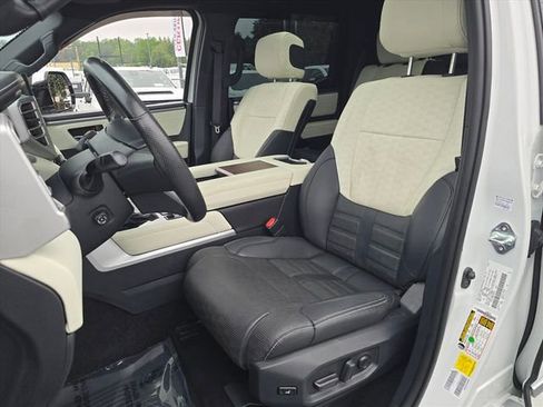 Used 2024 Toyota Tundra Capstone AWD/4WD image 16