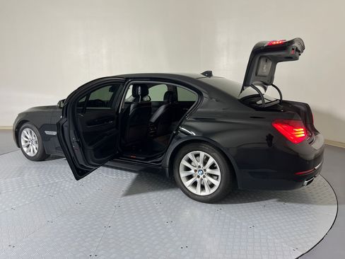 Used 2015 BMW 740Li image 35