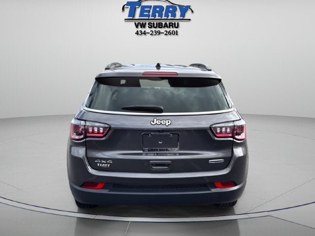 Used 2023 Jeep Compass Latitude AWD/4WD image 4