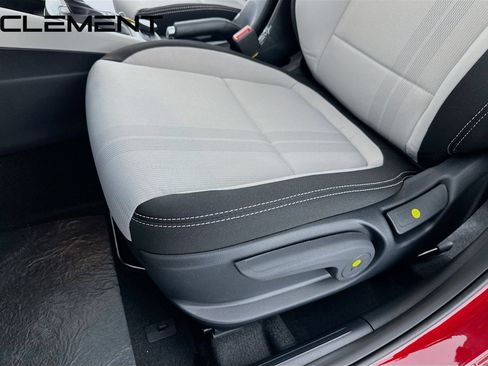 Certified 2026 Hyundai Venue SEL FWD image 29