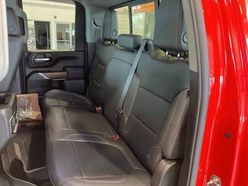 Used 2022 GMC Sierra 2500 SLT w/ SLT Preferred Package image 28