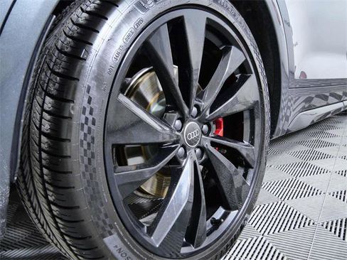 Used 2024 Audi SQ5 Premium Plus w/ S Sport Package image 9