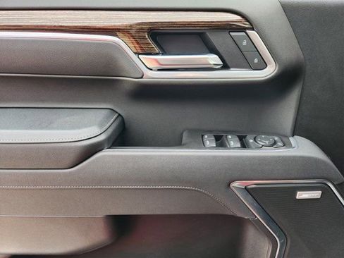 Used 2025 GMC Sierra 1500 Elevation w/ Elevation Premium Package image 24