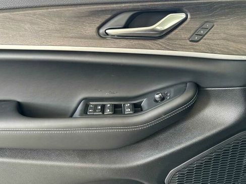 New 2025 Jeep Grand Cherokee Limited image 8