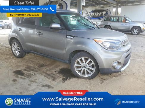 Used 2018 Kia Soul + FWD image 5