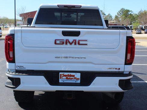 Used 2020 GMC Sierra 2500 AT4 w/ AT4 Premium Package image 7