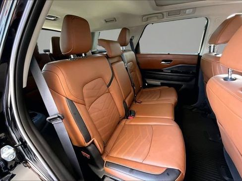 Used 2025 Nissan Pathfinder Platinum w/ Cargo Package FWD image 20