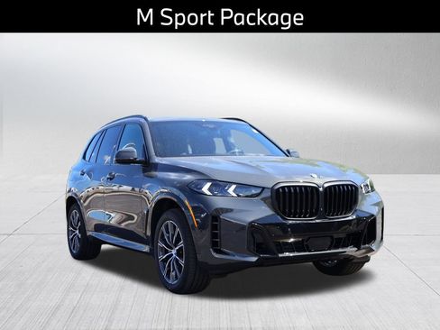 New 2026 BMW X5 xDrive40i w/ M Sport Package AWD/4WD image 5
