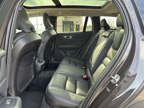 Certified 2025 Volvo V60 B5 Cross Country Plus image 11