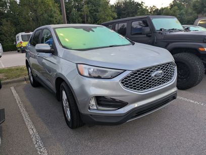 Used 2023 Ford Edge SEL w/ Convenience Package