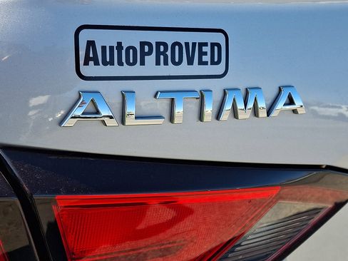 Used 2019 Nissan Altima 2.5 SL FWD image 29