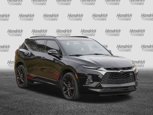 Used 2022 Chevrolet Blazer RS w/ Enhanced Convenience Package image 2