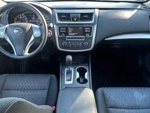 Used 2017 Nissan Altima 2.5 S image 3