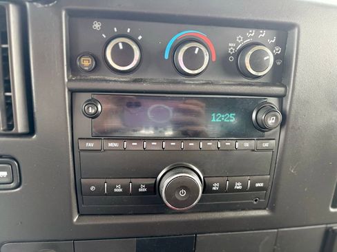 Used 2016 GMC Savana 2500 RWD image 14