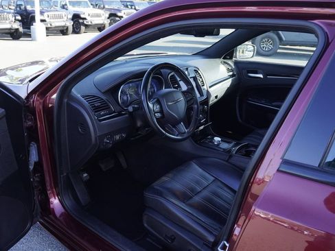 Used 2021 Chrysler 300 S RWD image 22