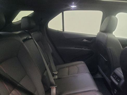 Used 2022 Chevrolet Equinox RS w/ Infotainment Package AWD/4WD image 19