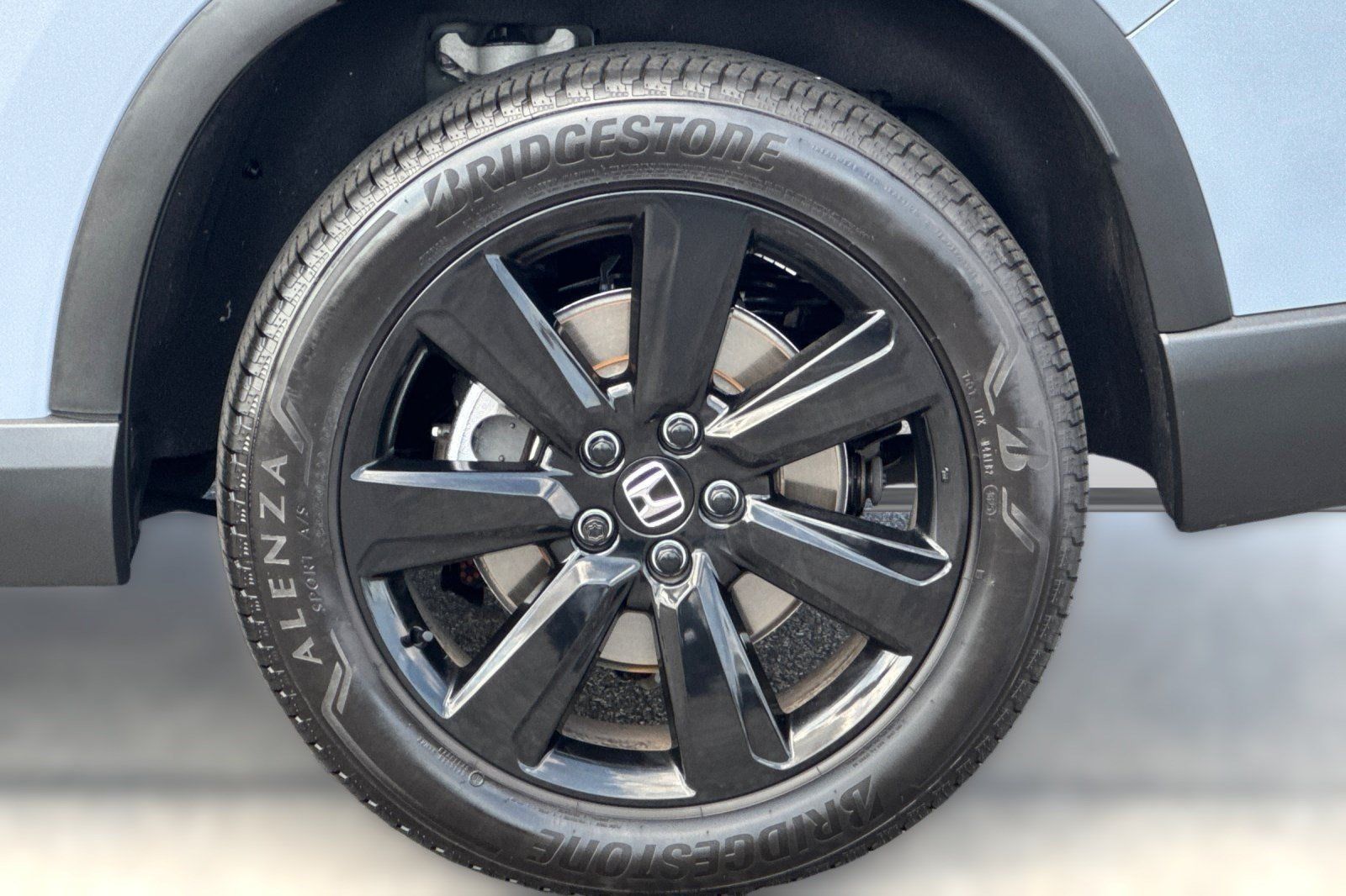 Certified 2025 Honda Pilot Black Edition image 13