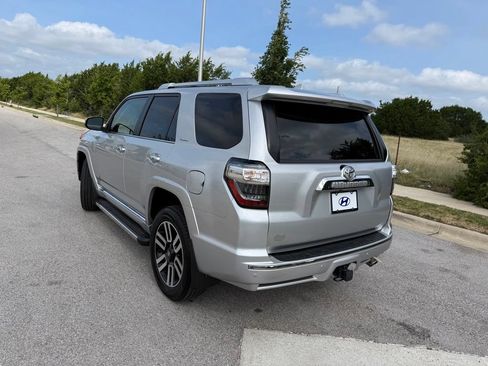 Used 2023 Toyota 4Runner Limited AWD/4WD image 7